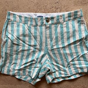 ❤️Old Navy Everyday shorts. Size 10. 5” inseam. Green & white stripes.